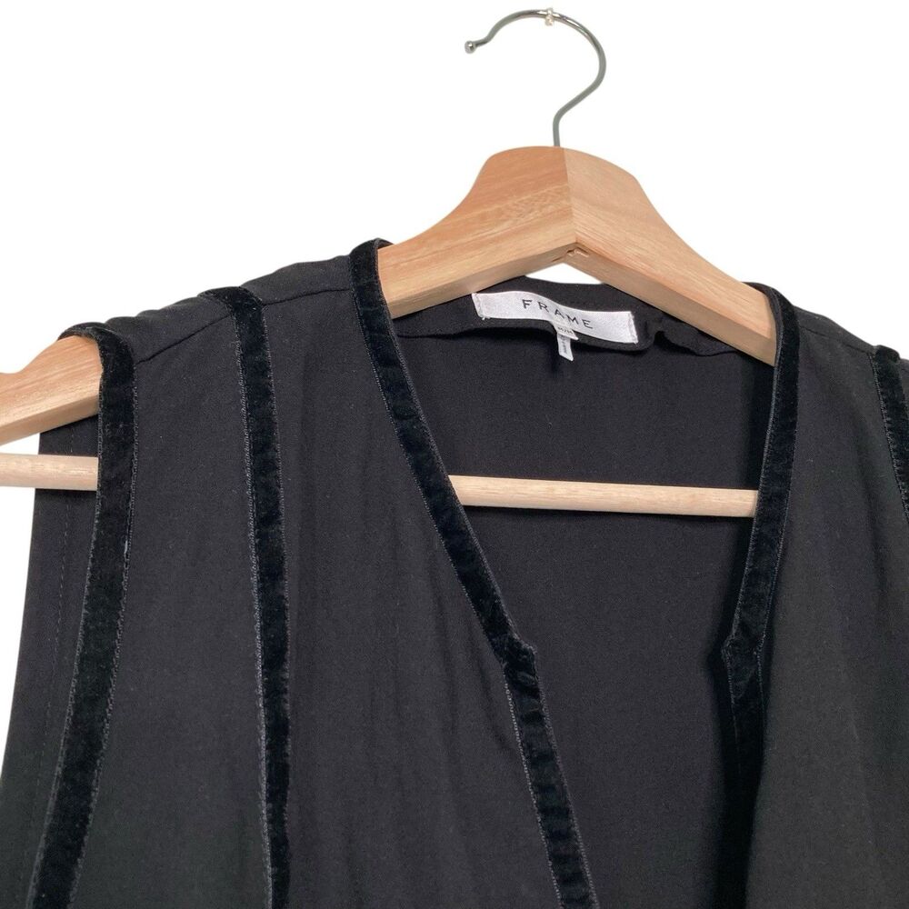 Frame Women's Black Sleeveless V-Neck Peplum Blouse Top Size Medium Velvet Trim - Picture 10 of 15